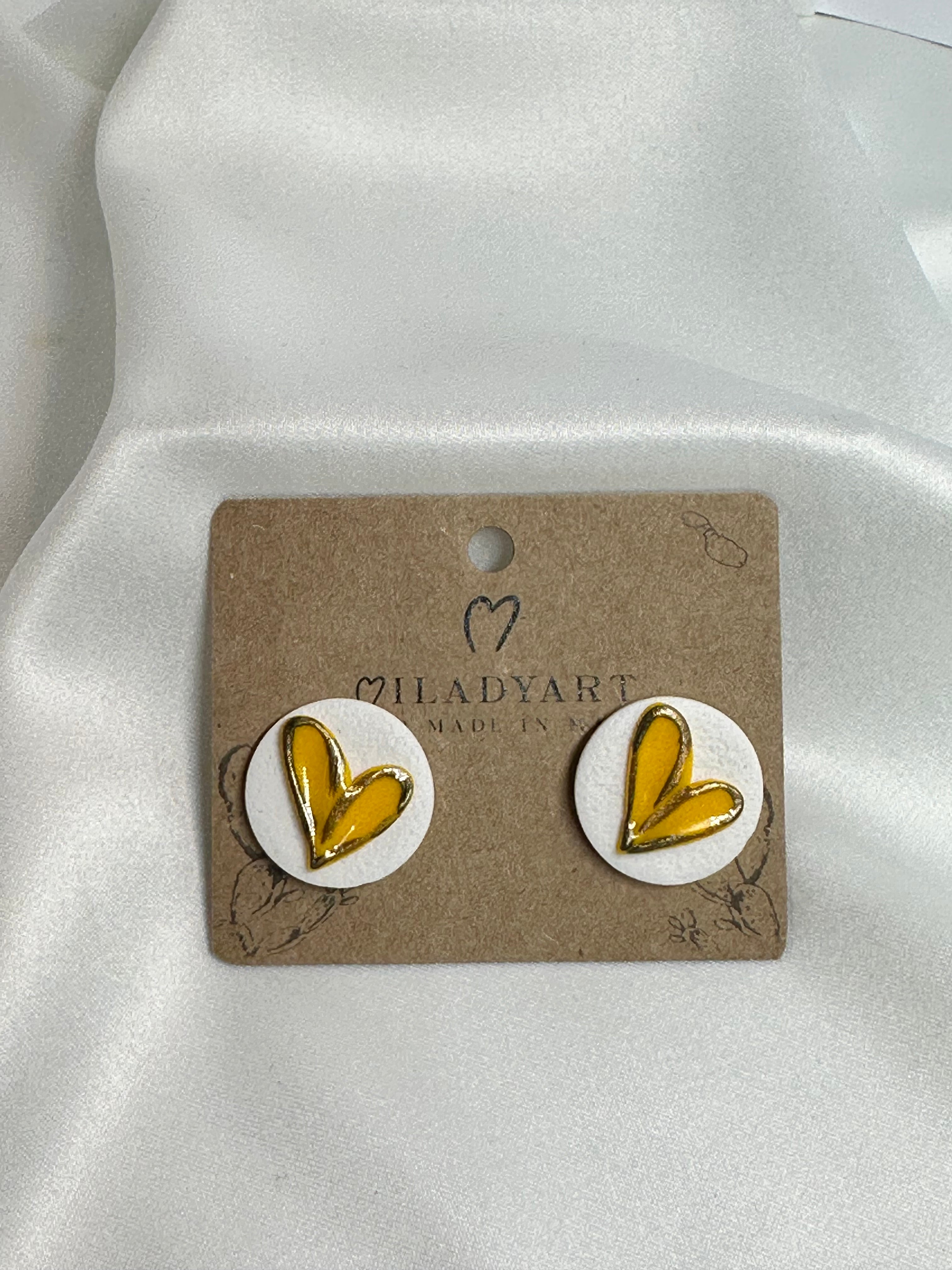 Earrings Small Yellow Heart on white circle