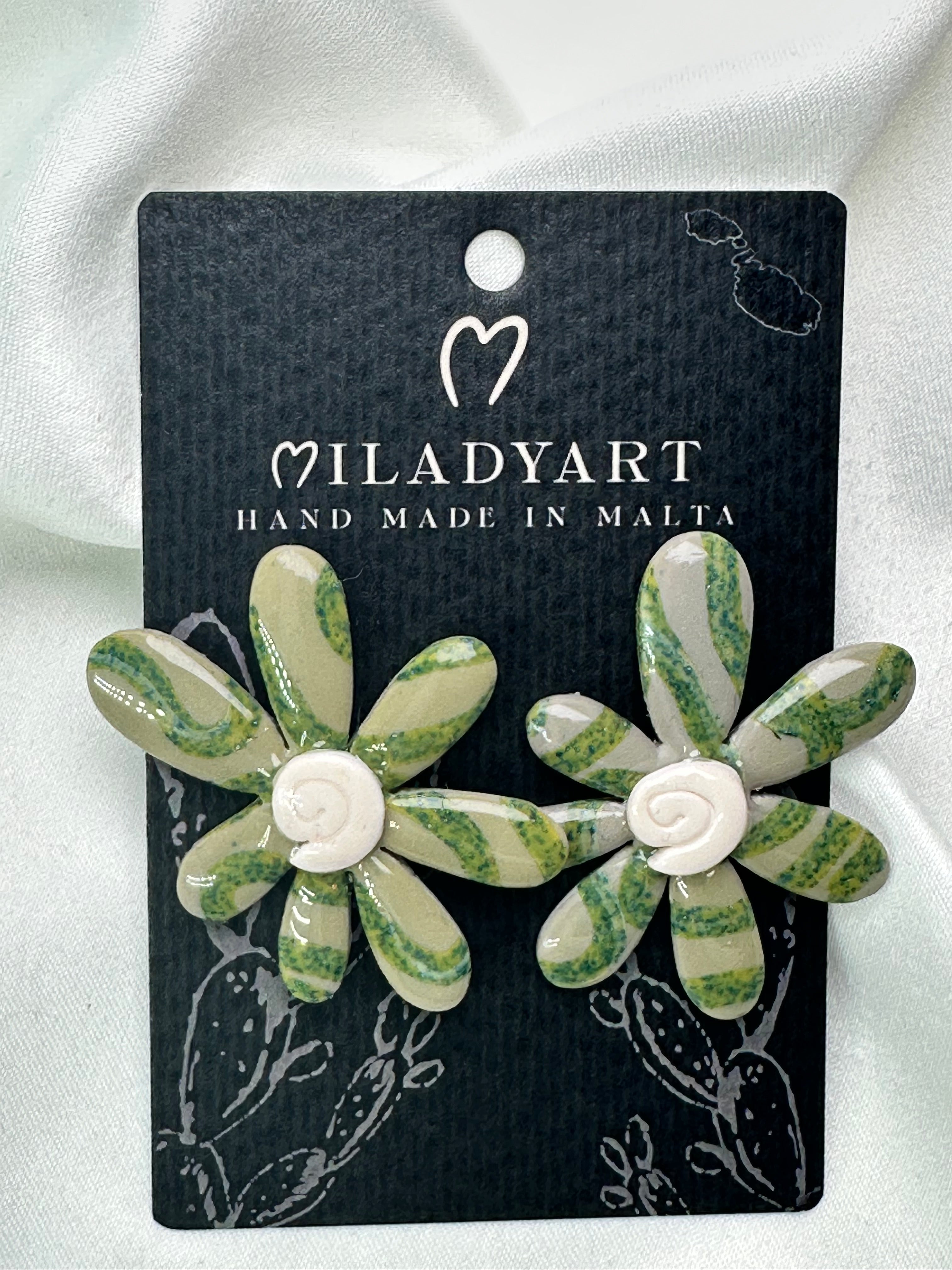 Earrings Abstract Flower Mixed Green