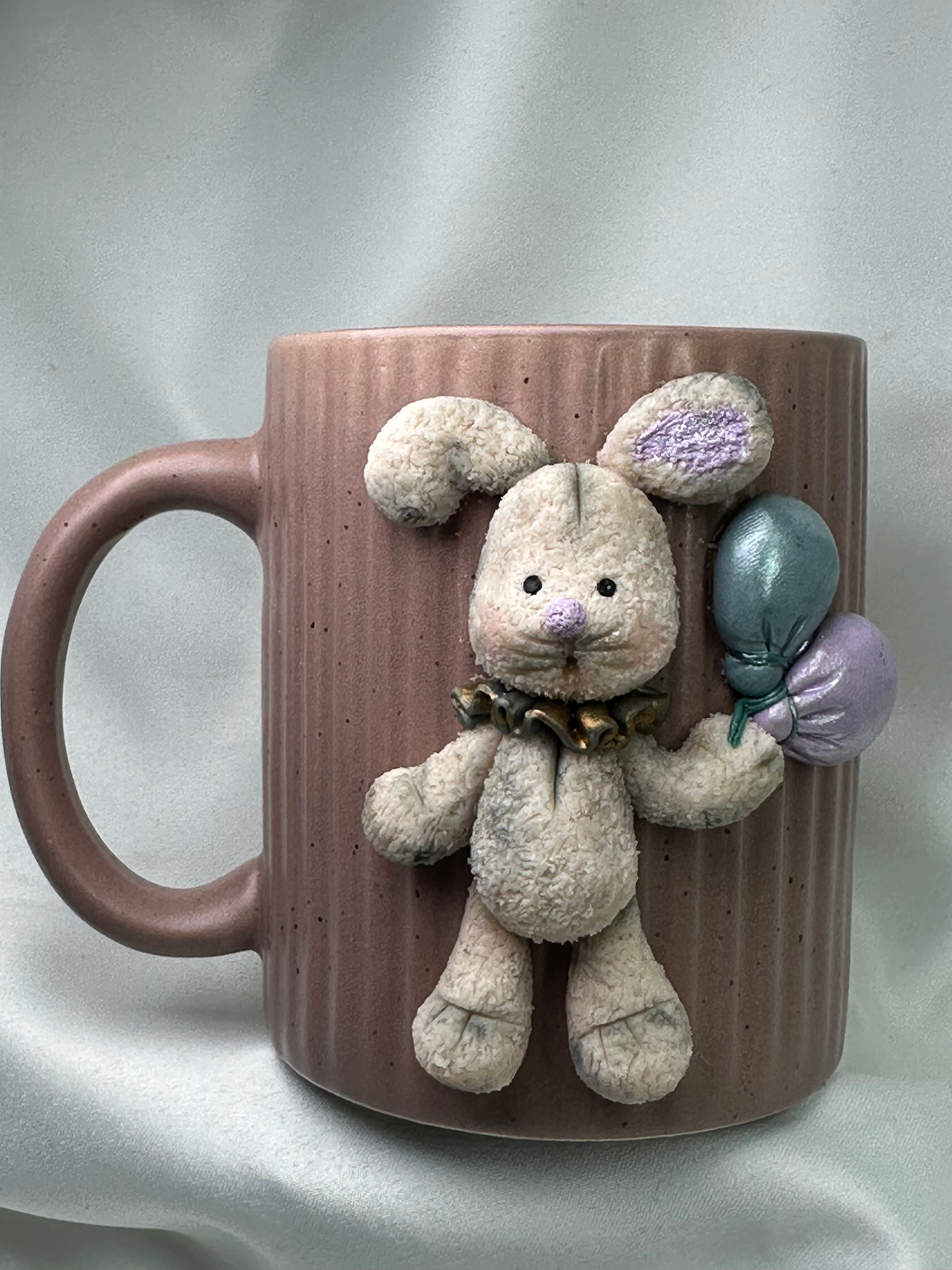 Mug Pink With Bunny  Antique White