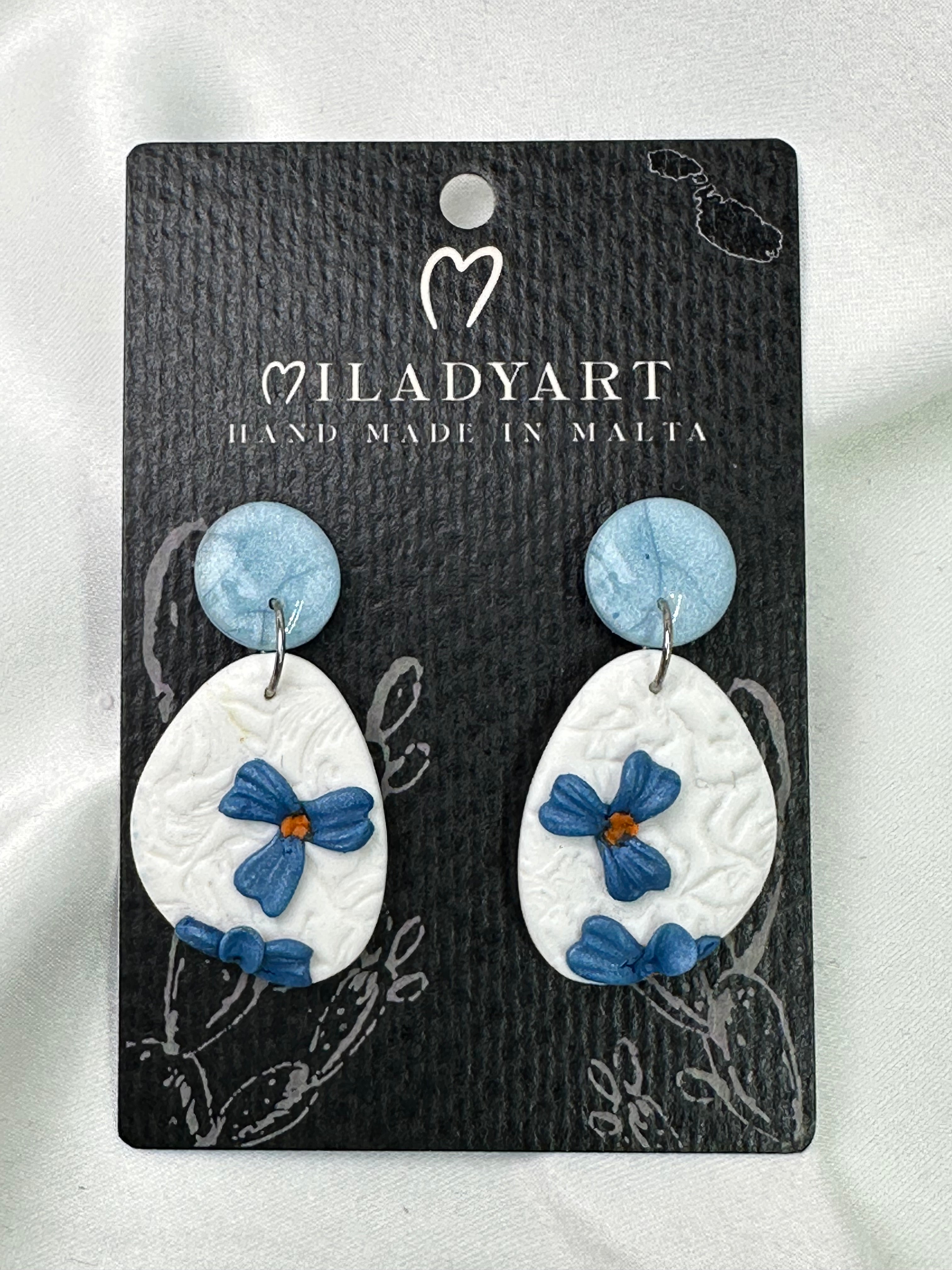 Earrings Pendant Flower Blue White
