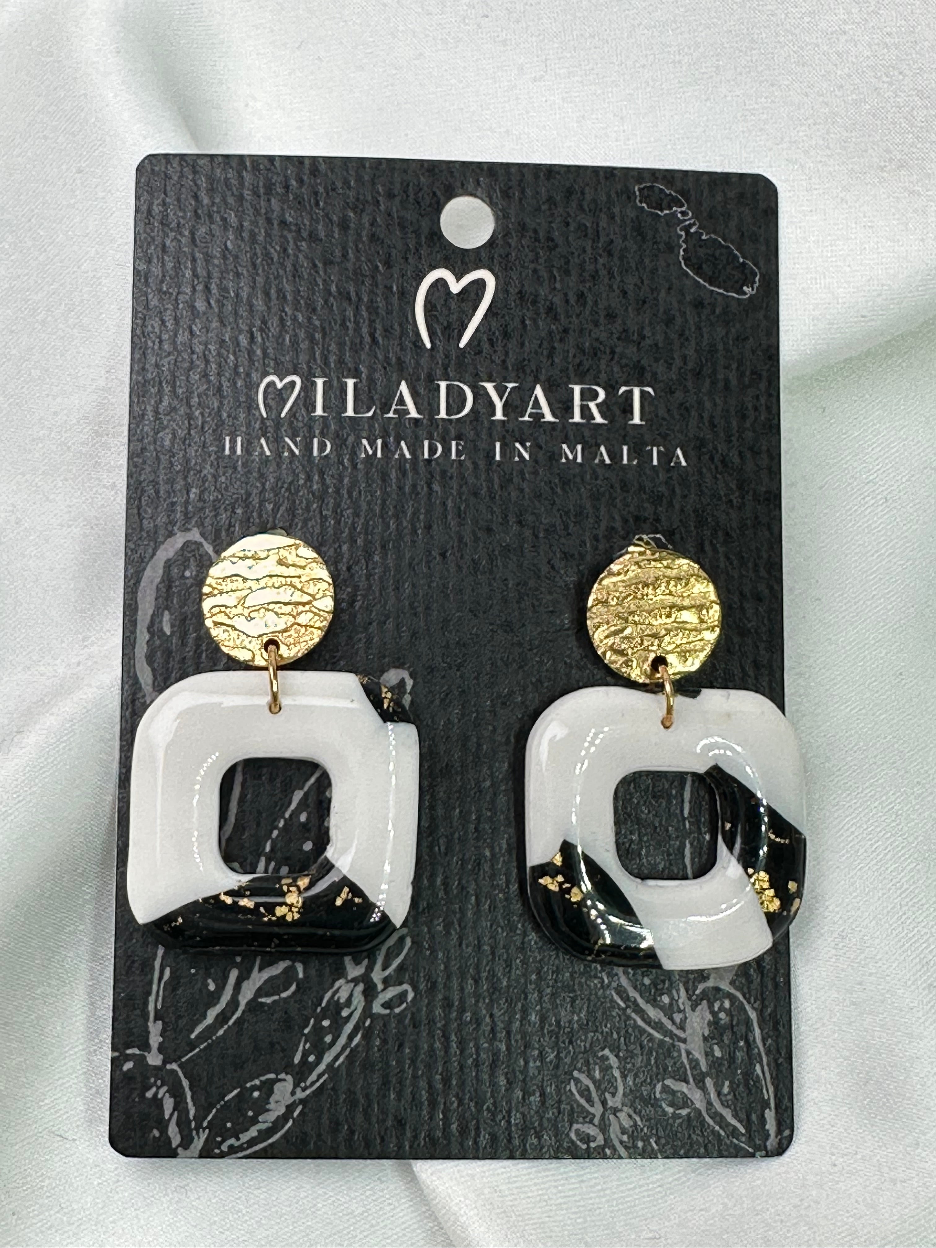 Earrings Pendent Square Black White